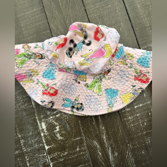 DISNEY PARKS Infant Disney Princess Floppy Bucket Sunhat Sun Protection - Picture 1 of 6